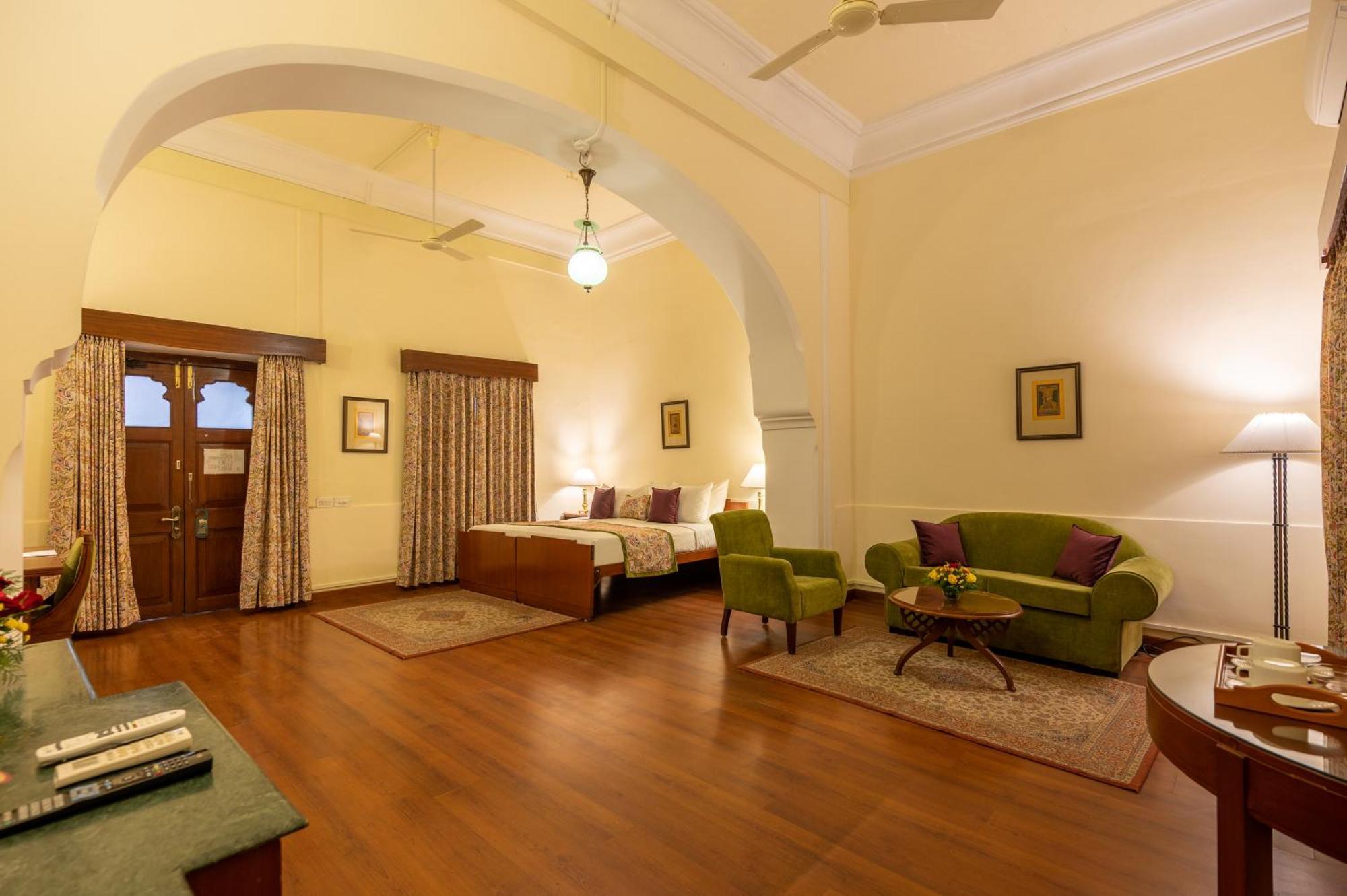 Umed Bhawan Palace, Kotah Ngoại thất bức ảnh